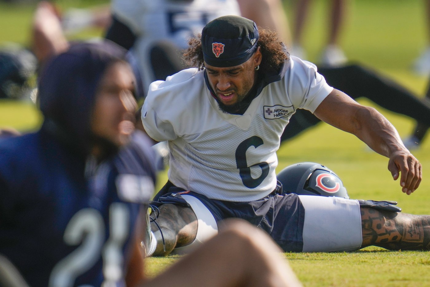 Bears defense opens training camp by picking on QB Caleb Williams and the offense | iNFOnews.ca
