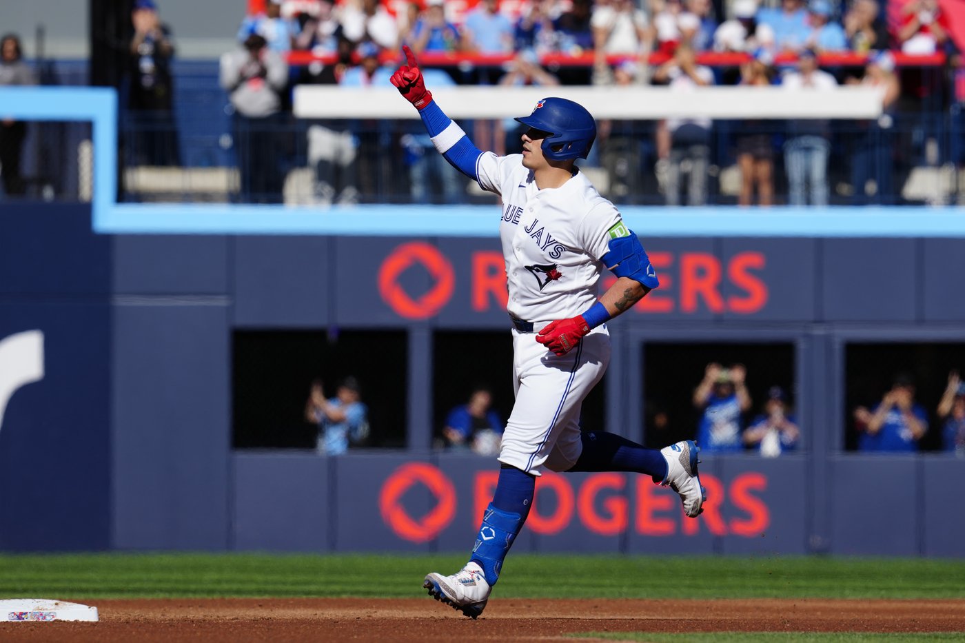 Toronto Blue Jays cap disappointing season with 5-1 victory over Reds | iNFOnews.ca Toronto Blue Jays cap disappointing season with 5-1 victory over Reds | iNFOnews.ca