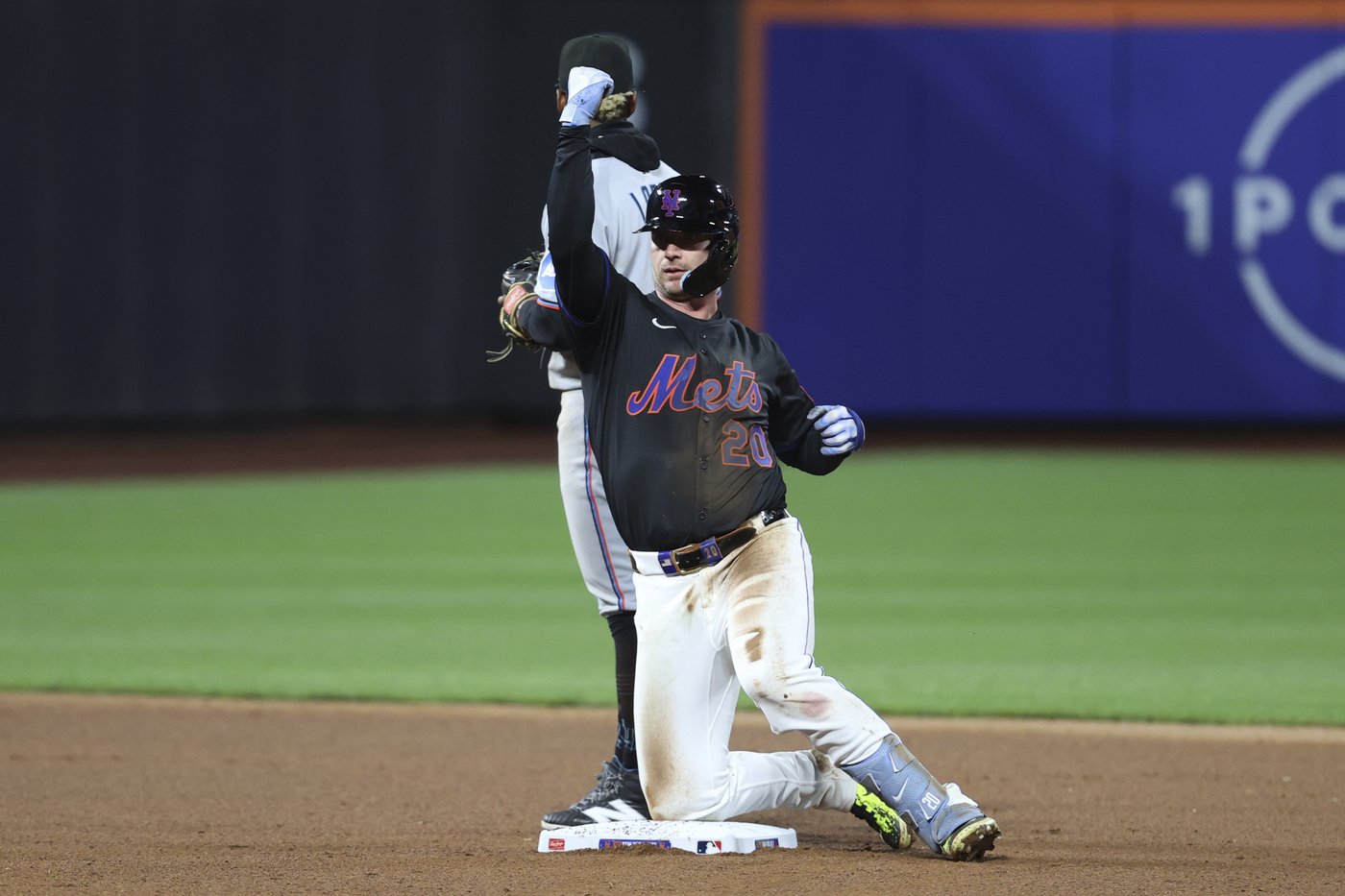 Juan Soto's RBI double leads Mets over Marlins 2-0 for 5-game winning streak | iNFOnews.ca Juan Soto's RBI double leads Mets over Marlins 2-0 for 5-game winning streak | iNFOnews.ca