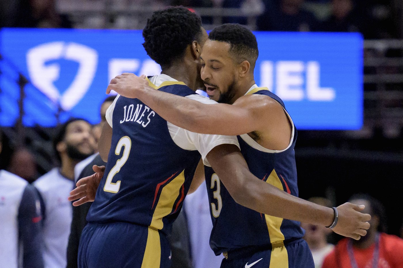 McCollum's 50 points helps the Pelicans snap an 11-game skid with a 132-120 win over the Wizards | iNFOnews.ca