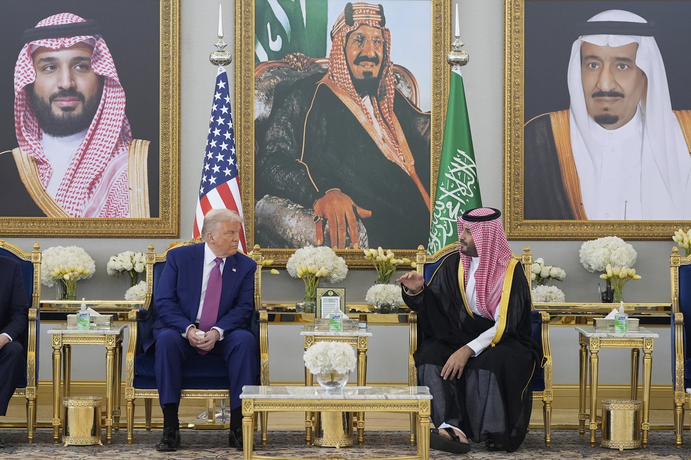 PHOTO COLLECTION: Trump Mideast | iNFOnews.ca