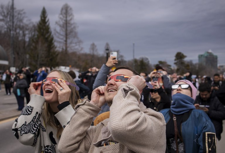 Partial solar eclipse, meteor shower headed for Canadian skies | iNFOnews.ca