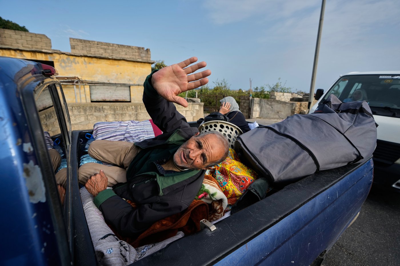Photos show displaced Lebanese returning to villages after Israel and Hezbollah ceasefire | iNFOnews.ca