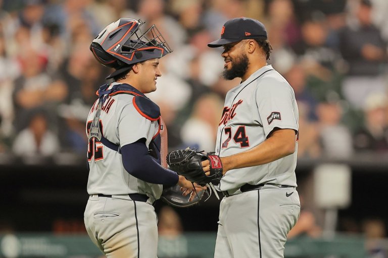 White Sox blow 6-run lead and fall out of 1st place in AL Central with 11-8 loss to Tigers | iNFOnews.ca