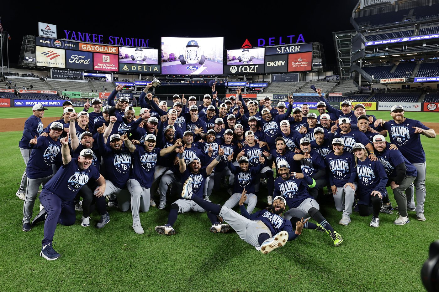 Rays clinch 5th AL East title with 6-1 victory at Yankee Stadium in 2nd game of doubleheader | iNFOnews.ca