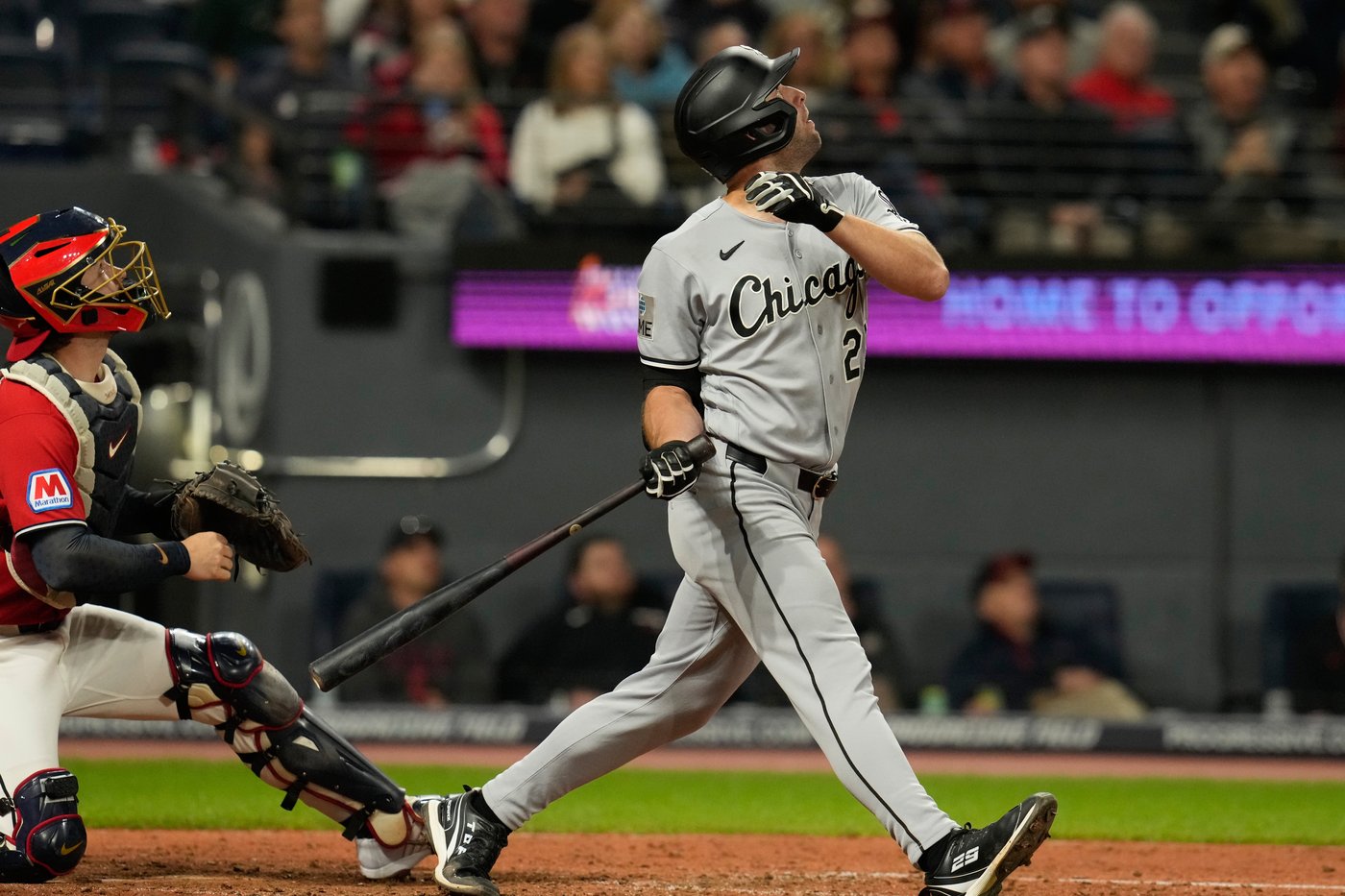 Peters draws key walk after 18-pitch plate trip, White Sox down Guardians 7-3, stay atop AL Central | iNFOnews.ca Peters draws key walk after 18-pitch plate trip, White Sox down Guardians 7-3, stay atop AL Central | iNFOnews.ca
