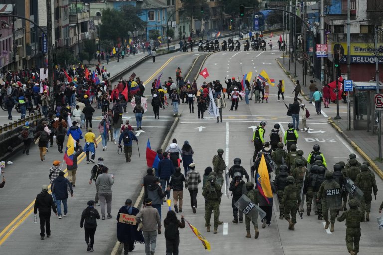 Ecuador's Indigenous alliance ends highway-blocking protests after military threat | iNFOnews.ca
