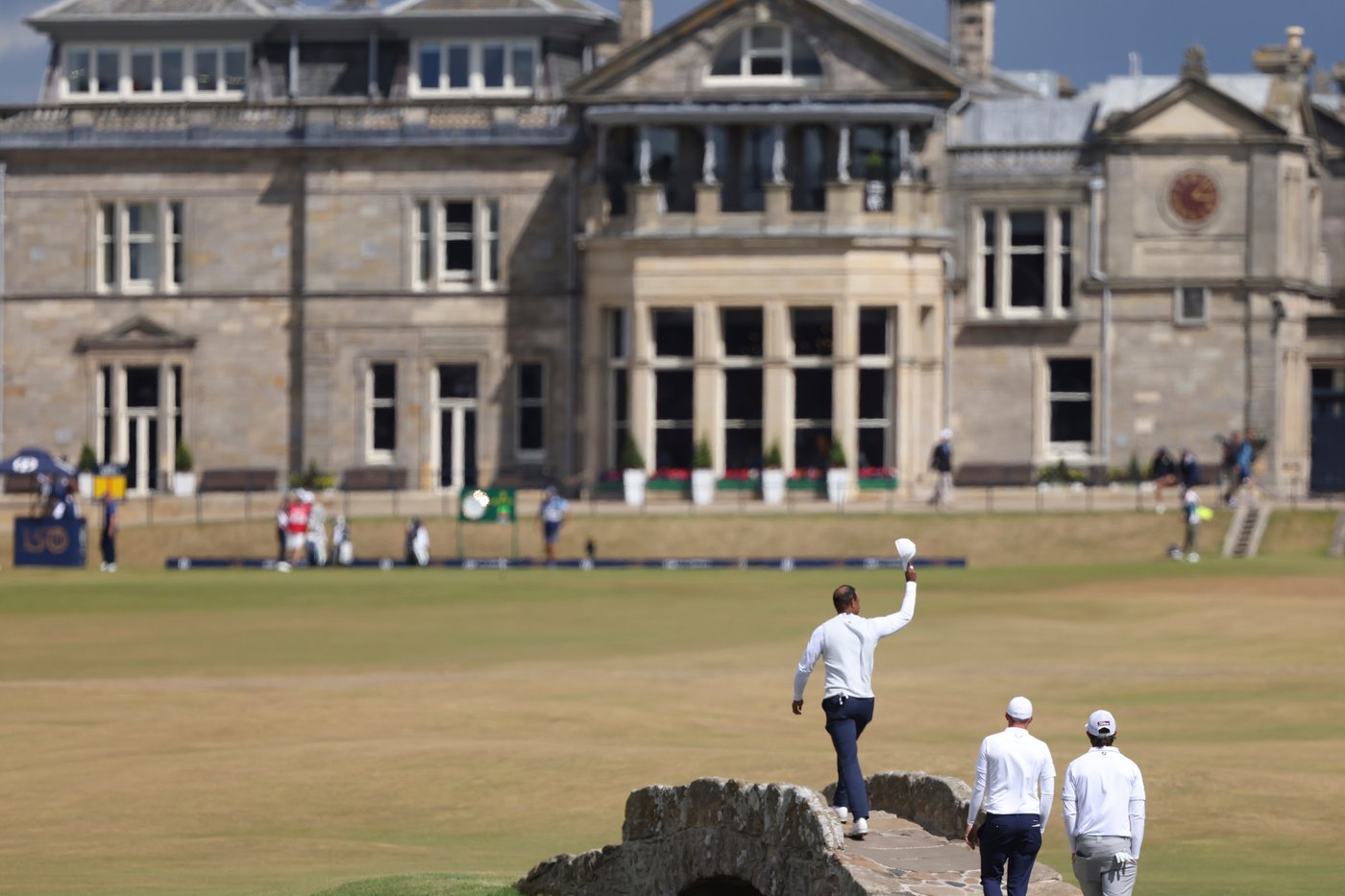 A look at Tiger Woods' life as he turns 50, in photos | iNFOnews.ca