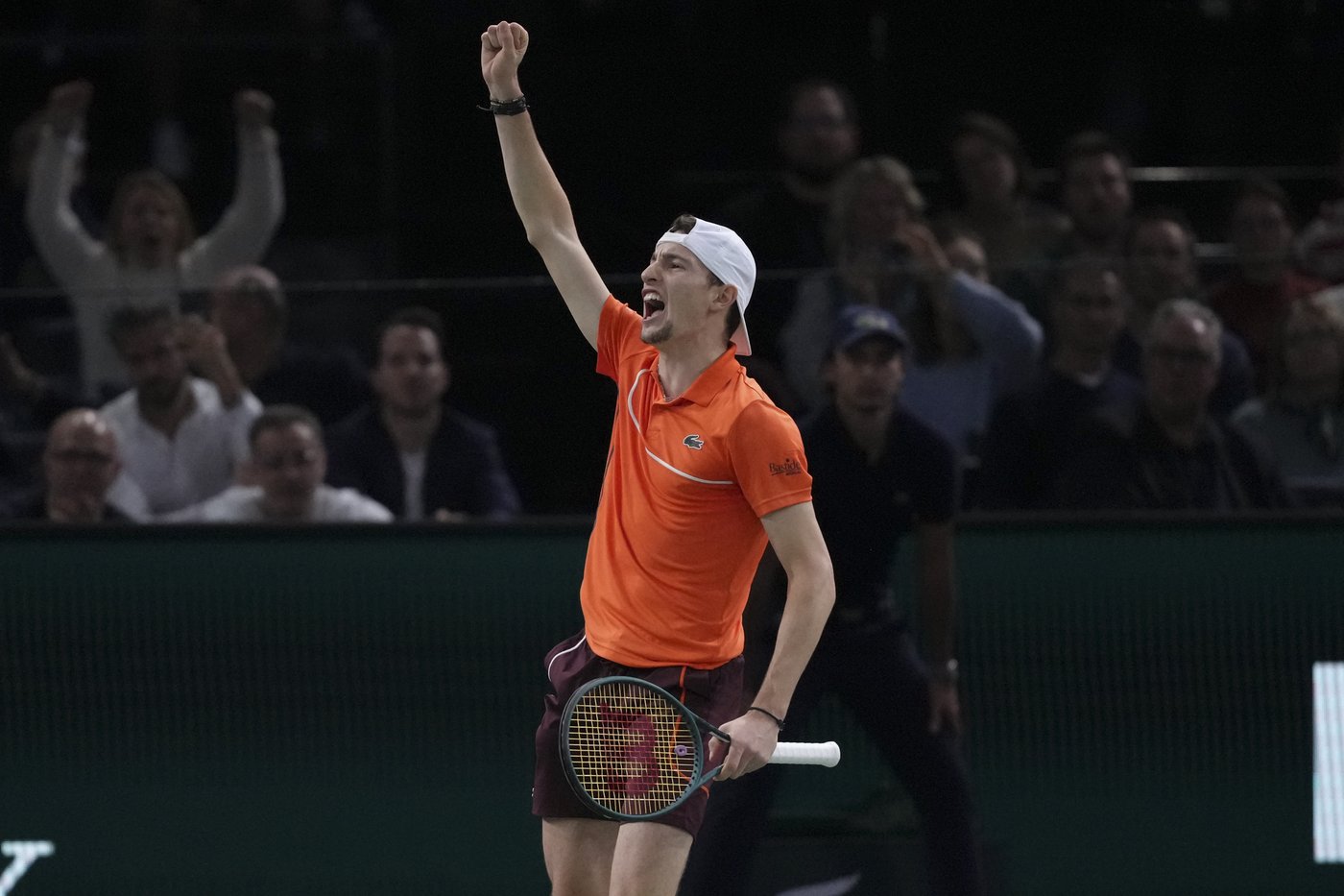 Zverev beats former champion Rune to set up Paris Masters final against Humbert | iNFOnews.ca