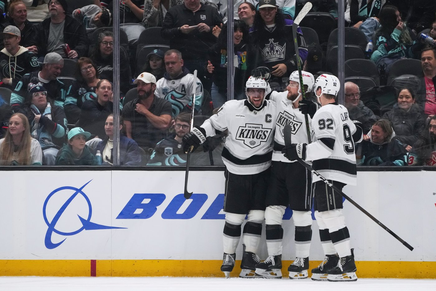 Quinton Byfield scores twice and Kings secure playoff spot with 5-3 win over Kraken | iNFOnews.ca Quinton Byfield scores twice and Kings secure playoff spot with 5-3 win over Kraken | iNFOnews.ca
