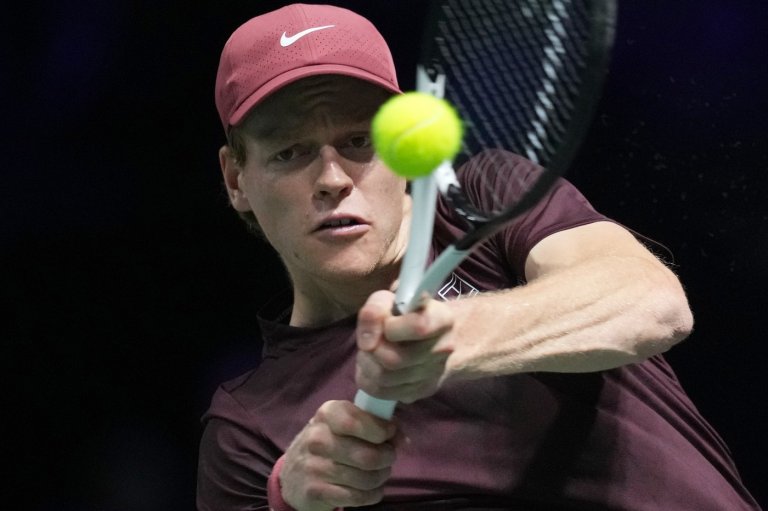 Jannik Sinner's No. 1 bid starts with 2nd-round win over Zizou Bergs at Paris Masters | iNFOnews.ca Jannik Sinner's No. 1 bid starts with 2nd-round win over Zizou Bergs at Paris Masters | iNFOnews.ca