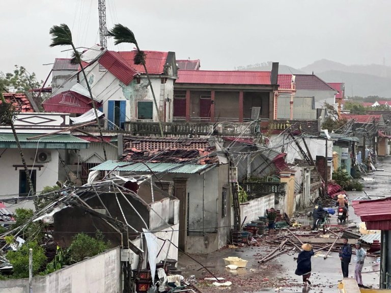 Heavy rains and flooding after Typhoon Bualoi raise death toll to 19 in Vietnam | iNFOnews.ca
