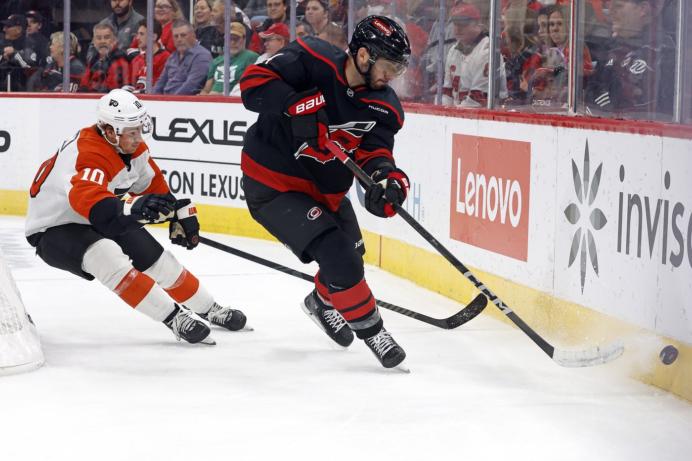Necas scores go-ahead goal with 29 seconds left, Hurricanes beat Flyers 6-4 | iNFOnews.ca Necas scores go-ahead goal with 29 seconds left, Hurricanes beat Flyers 6-4 | iNFOnews.ca