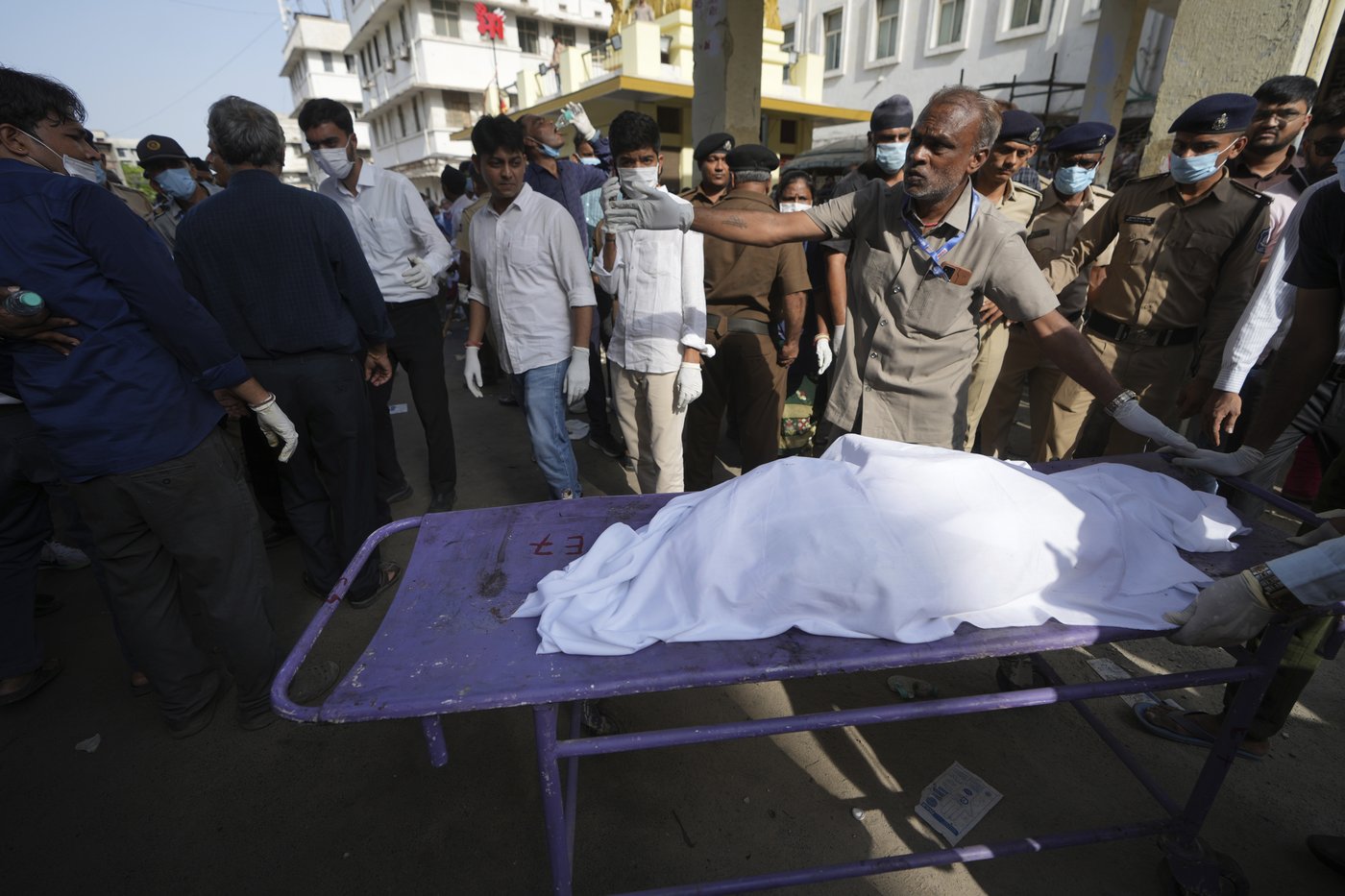PHOTO COLLECTION: India Plane Crash | iNFOnews.ca PHOTO COLLECTION: India Plane Crash | iNFOnews.ca