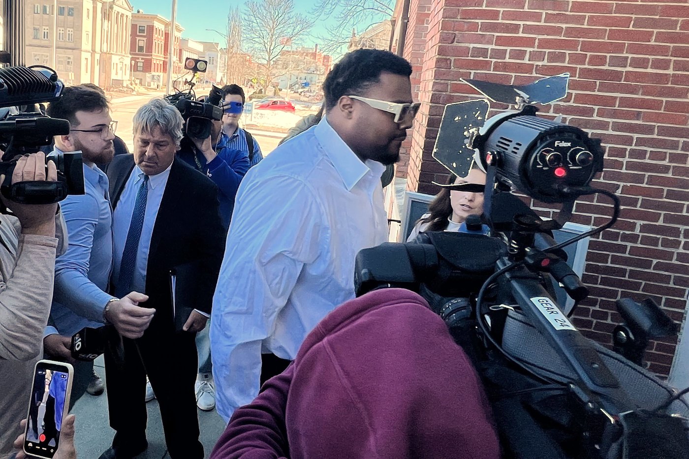 Massachusetts prosecutors to drop charge against Patriots' Christian Barmore | iNFOnews.ca