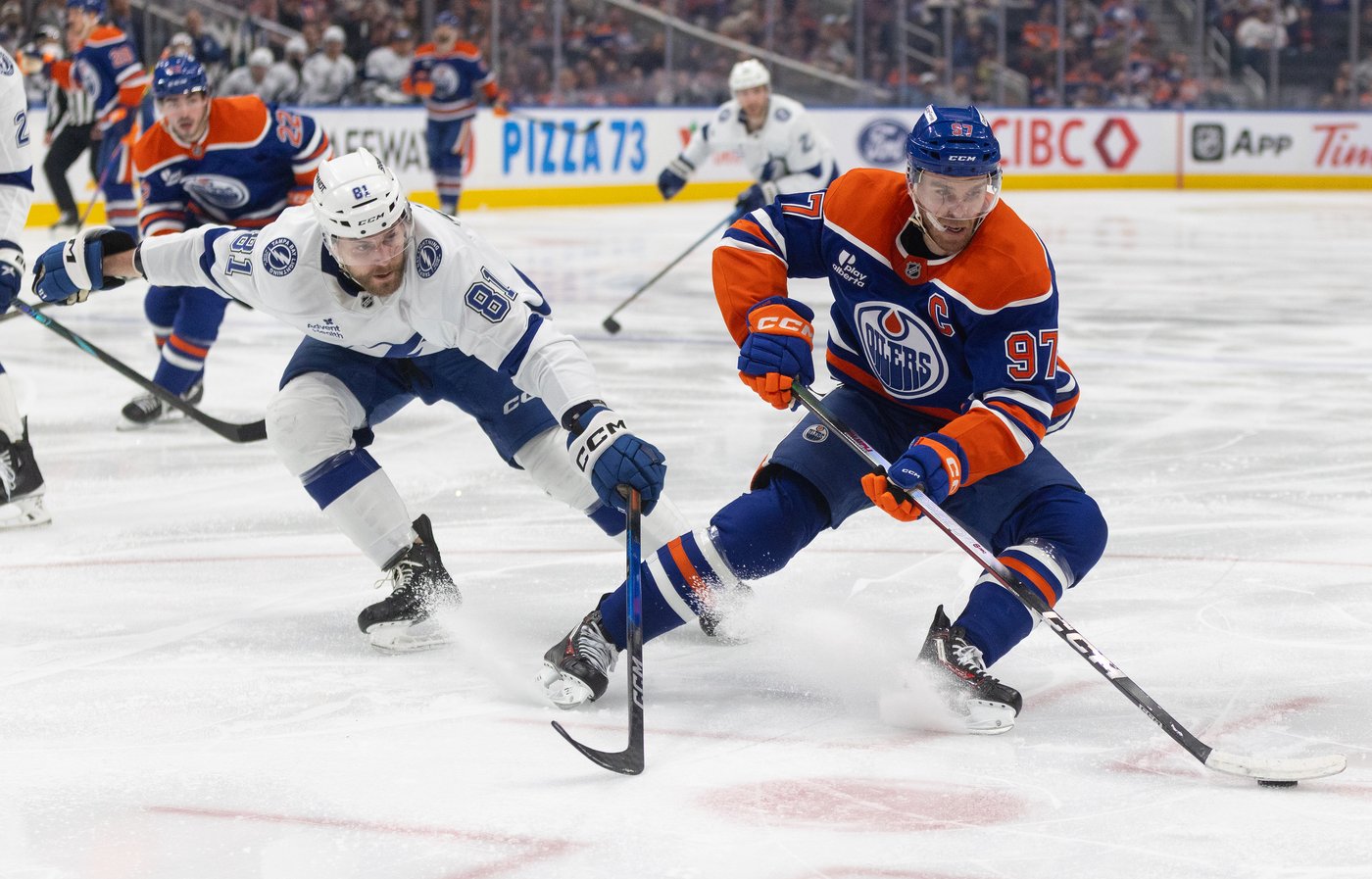 Kucherov shines with four points for Lightning in 5-2 win over Oilers | iNFOnews.ca