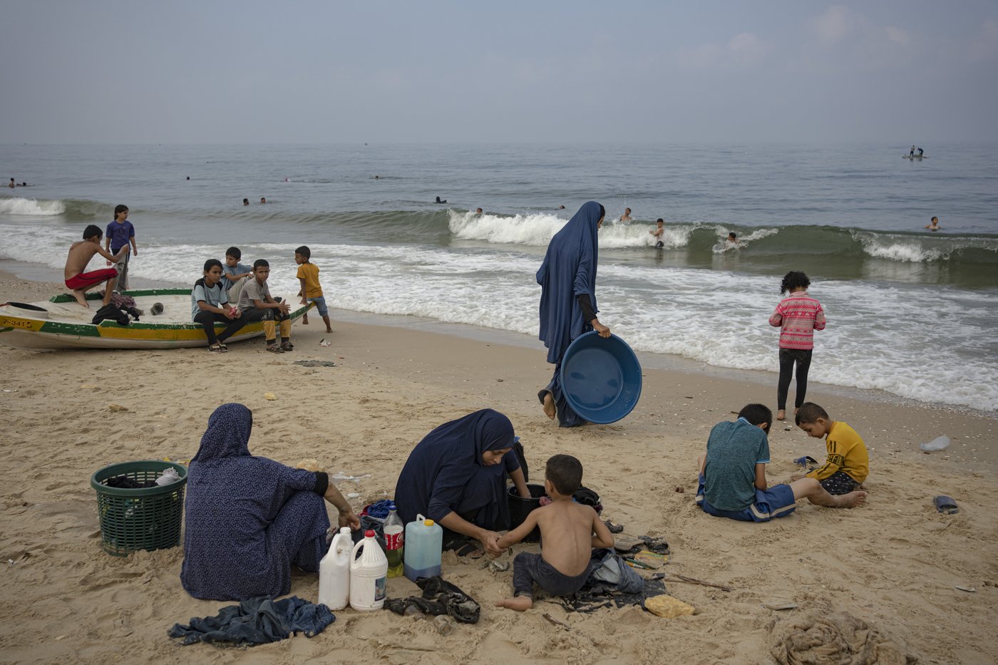 A displaced family's year of fleeing across the devastated Gaza Strip | iNFOnews.ca