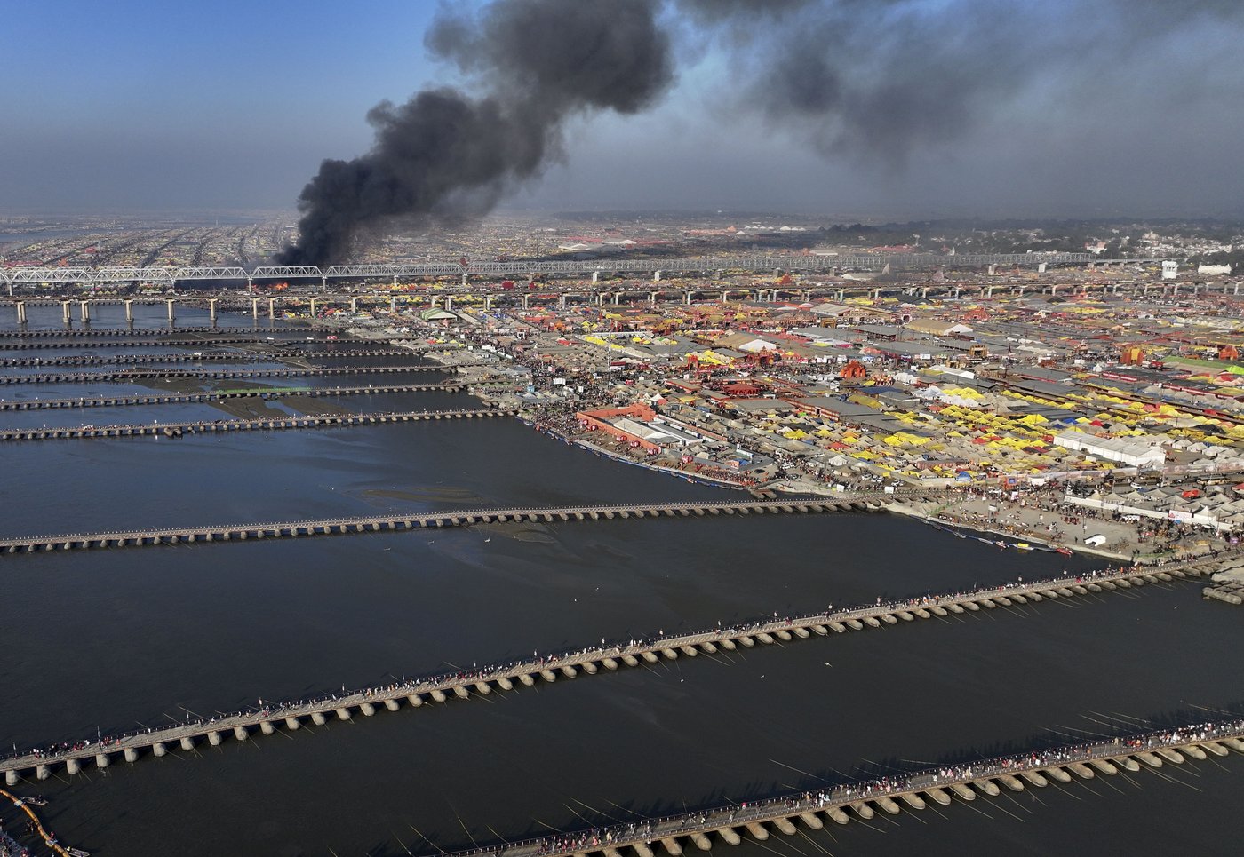 Fire burns through multiple tents at Maha Kumbh festival but causes no injuries | iNFOnews.ca