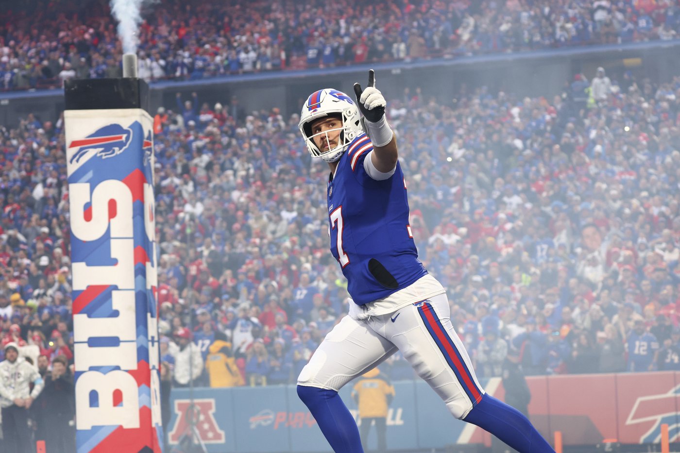 Buffalo Bills quarterback Josh Allen gets engaged to Hailee Steinfeld | iNFOnews.ca
