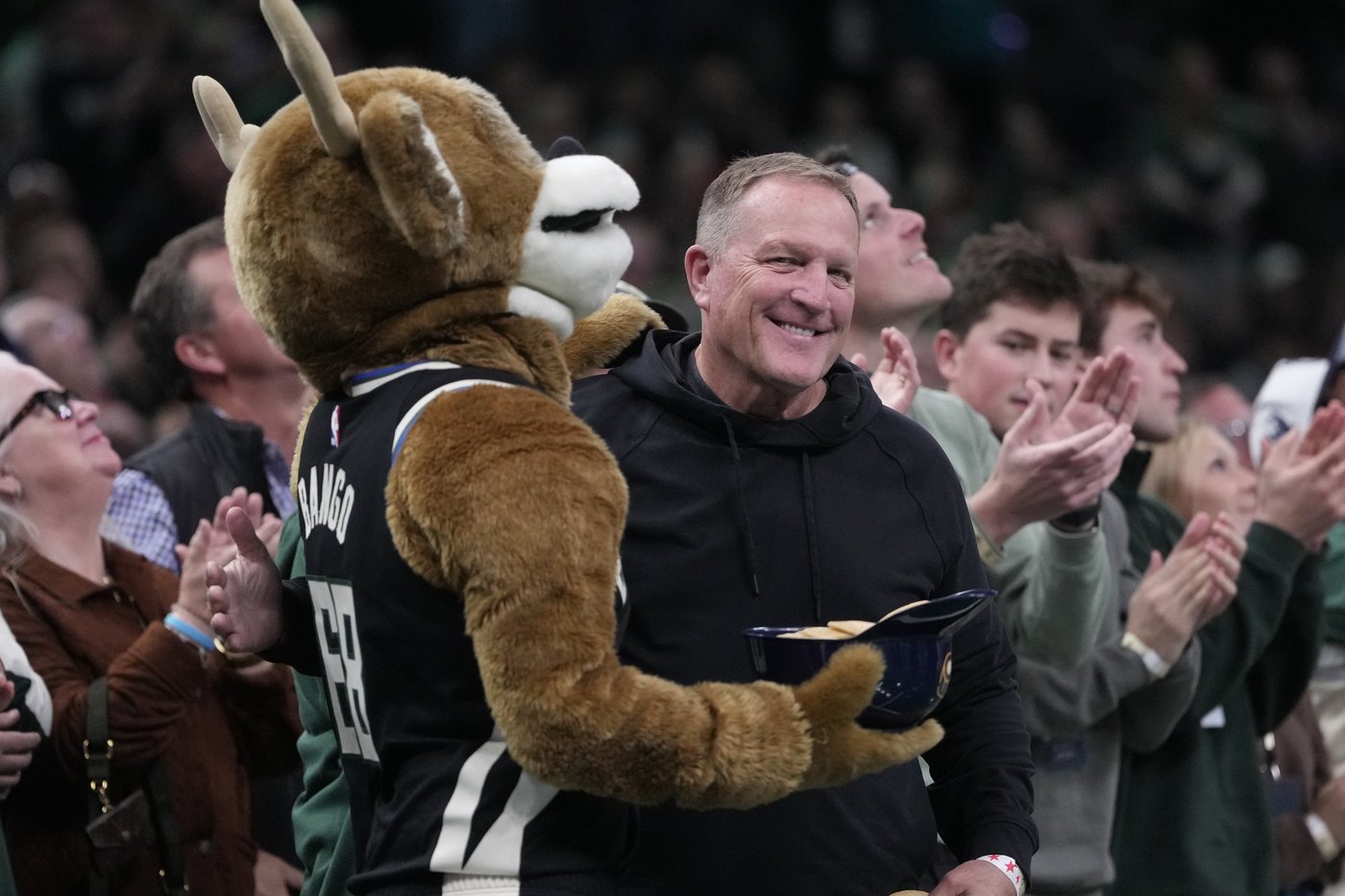 Antetokounmpo returns to help Bucks outlast Knueppel and Hornets, 147-134 in overtime | iNFOnews.ca Antetokounmpo returns to help Bucks outlast Knueppel and Hornets, 147-134 in overtime | iNFOnews.ca