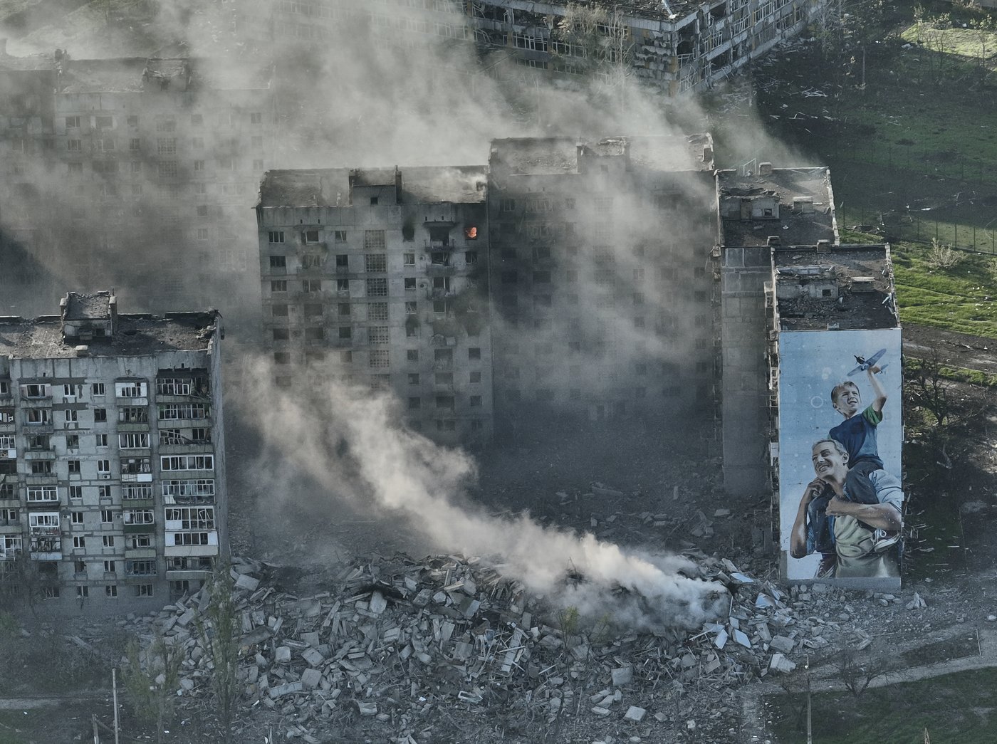 Russia grinds deeper into Ukraine after 1,000 days of grueling war | iNFOnews.ca