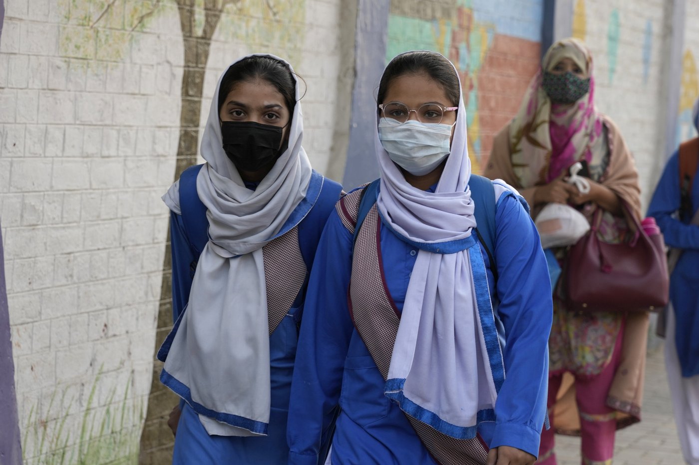 Pakistan shuts primary schools for a week in Lahore due to dangerous air quality | iNFOnews.ca Pakistan shuts primary schools for a week in Lahore due to dangerous air quality | iNFOnews.ca