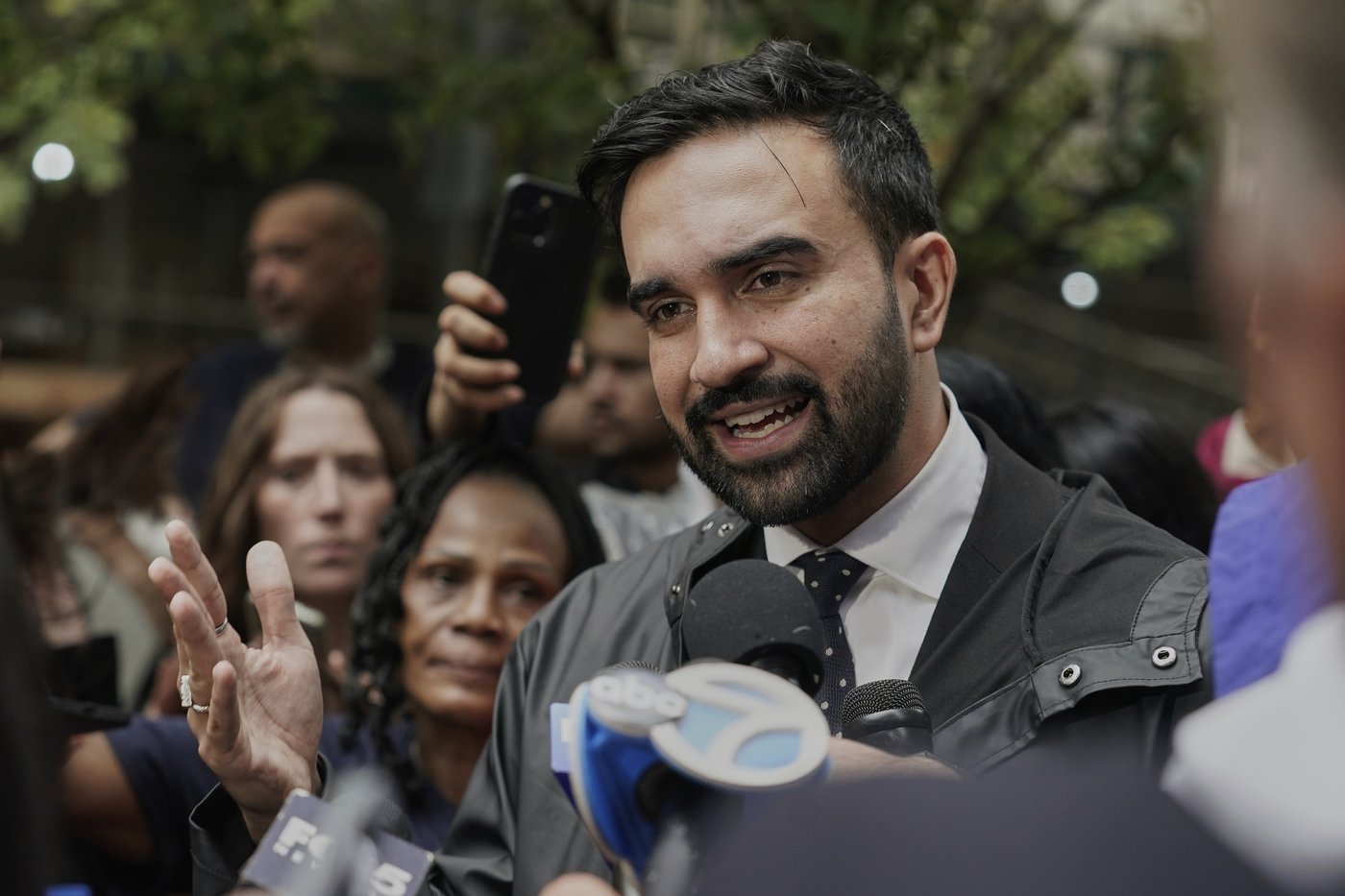 Trump says Zohran Mamdani likely to be New York's next mayor unless 2 of his opponents quit the race | iNFOnews.ca Trump says Zohran Mamdani likely to be New York's next mayor unless 2 of his opponents quit the race | iNFOnews.ca