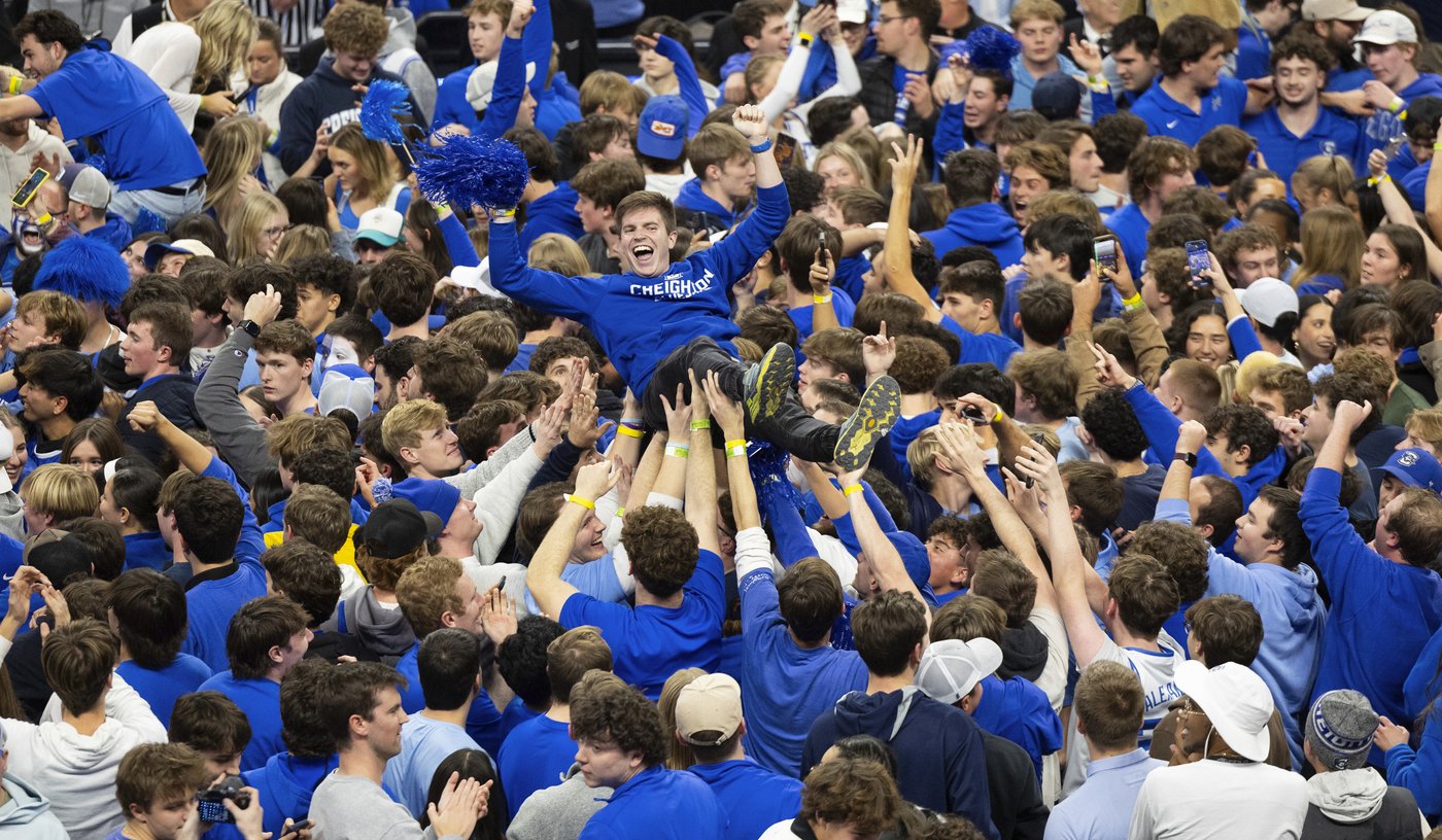 Creighton makes it 2 wins in less than a year against No. 1s, with Jayhawks latest to lose in Omaha | iNFOnews.ca Creighton makes it 2 wins in less than a year against No. 1s, with Jayhawks latest to lose in Omaha | iNFOnews.ca