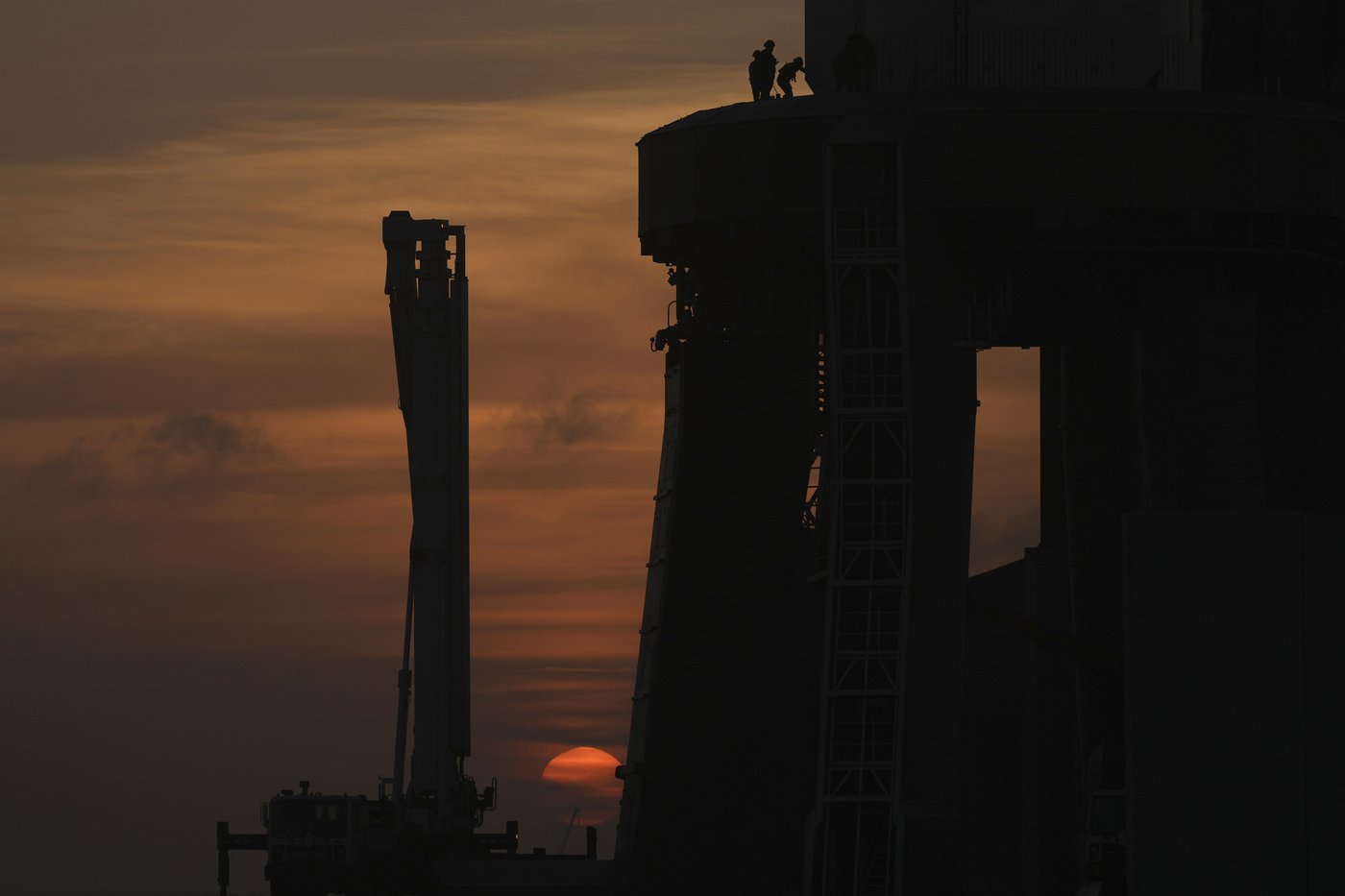 SpaceX launches giant Starship rocket, but passes up catching it with mechanical arms | iNFOnews.ca SpaceX launches giant Starship rocket, but passes up catching it with mechanical arms | iNFOnews.ca