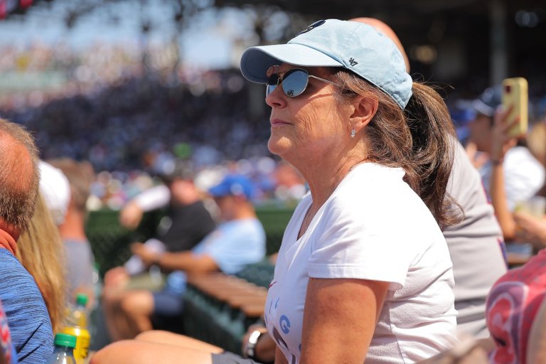 Family celebrates its connection to the Chicago Cubs and its viewpoint for the team's history | iNFOnews.ca