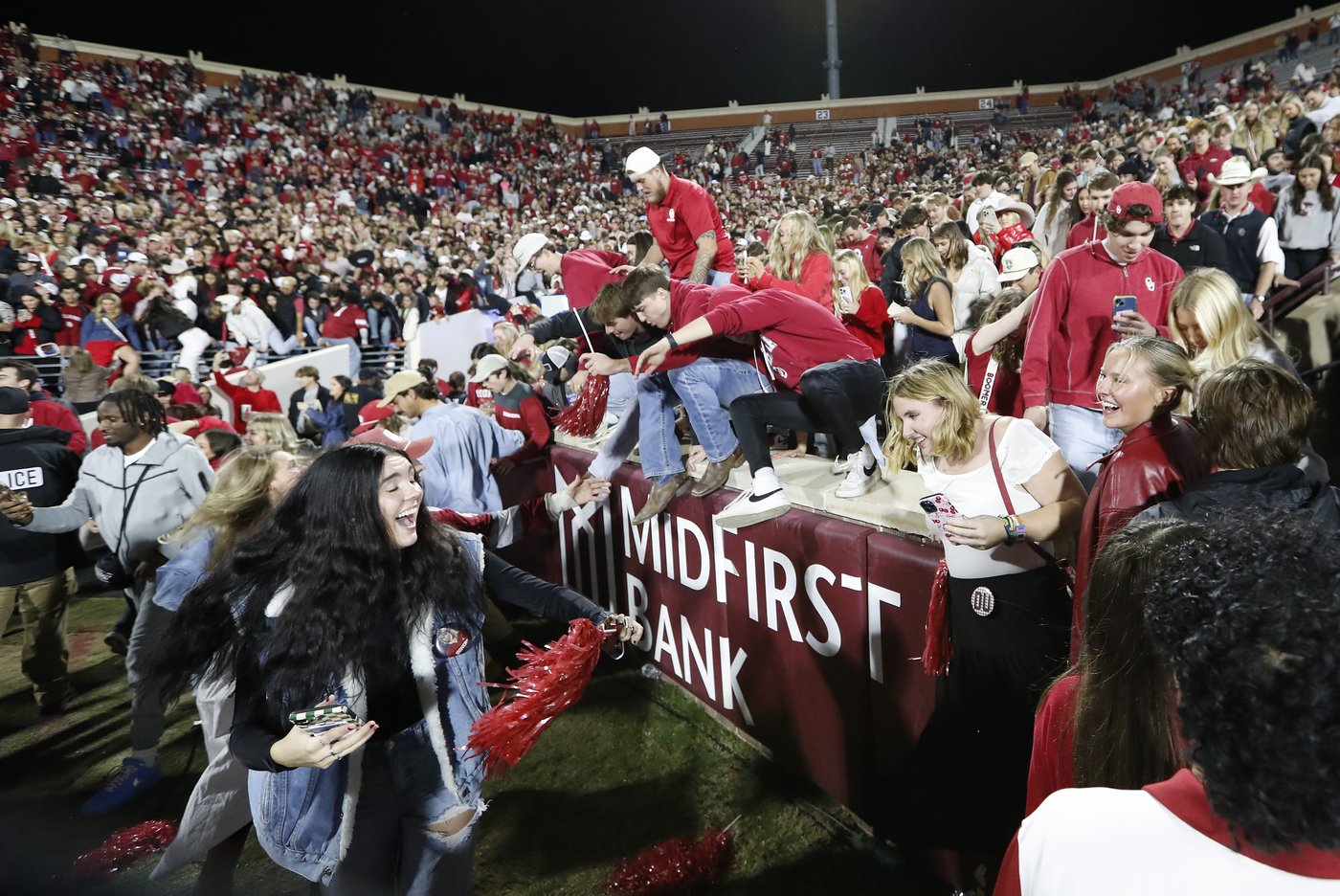 Field stormings bring fines for Big 12, SEC schools after weekend of upsets arouses fans | iNFOnews.ca