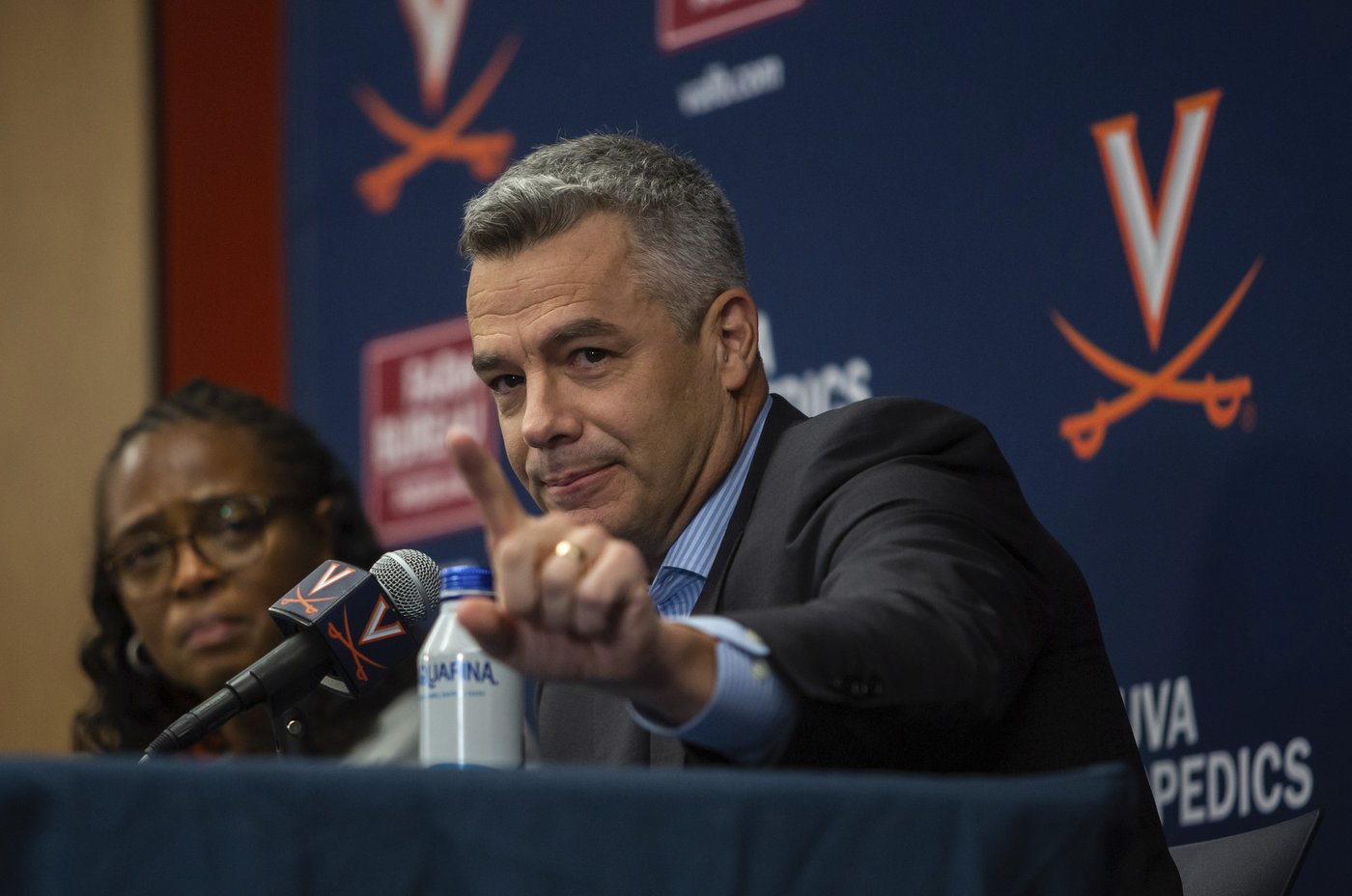 Tony Bennett cites NIL and transfer portal era as reason he's suddenly retiring at Virginia | iNFOnews.ca Tony Bennett cites NIL and transfer portal era as reason he's suddenly retiring at Virginia | iNFOnews.ca