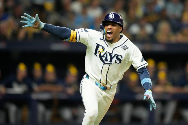 Rays stun Brewers with 2-run rally in 12th inning and force World Series Game 5 with 4-3 win | iNFOnews.ca