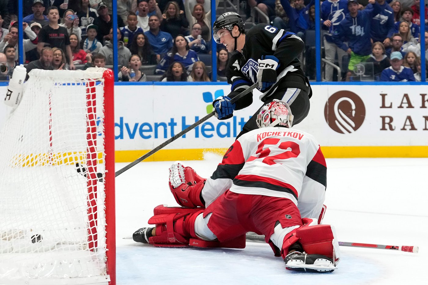 Jake Guentzel scores twice as Lightning rally for 6-4 win over Hurricanes | iNFOnews.ca Jake Guentzel scores twice as Lightning rally for 6-4 win over Hurricanes | iNFOnews.ca