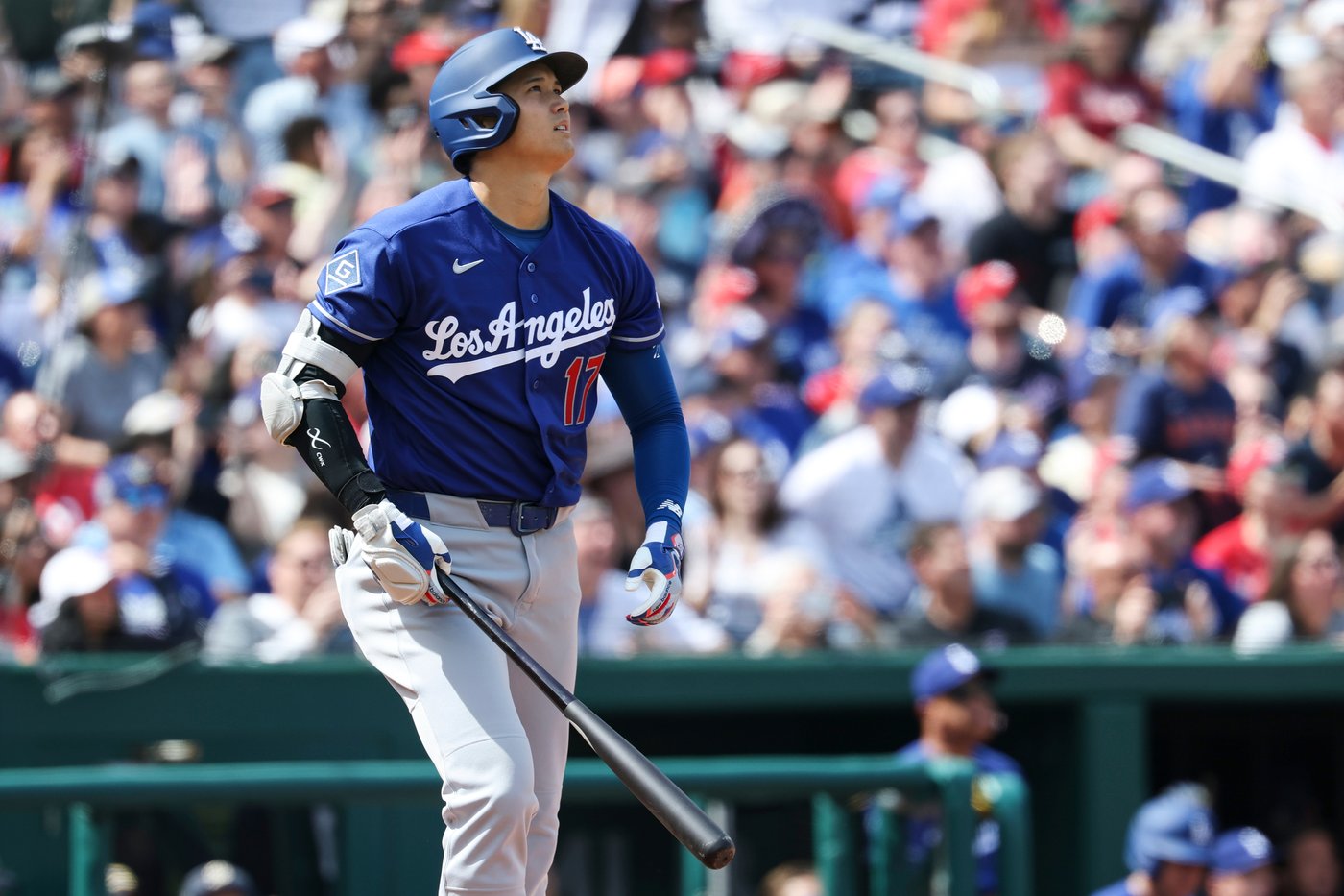 Ohtani and Tucker hit 2 of the Dodgers' 5 homers in a 13-6 rout of the Nationals | iNFOnews.ca Ohtani and Tucker hit 2 of the Dodgers' 5 homers in a 13-6 rout of the Nationals | iNFOnews.ca