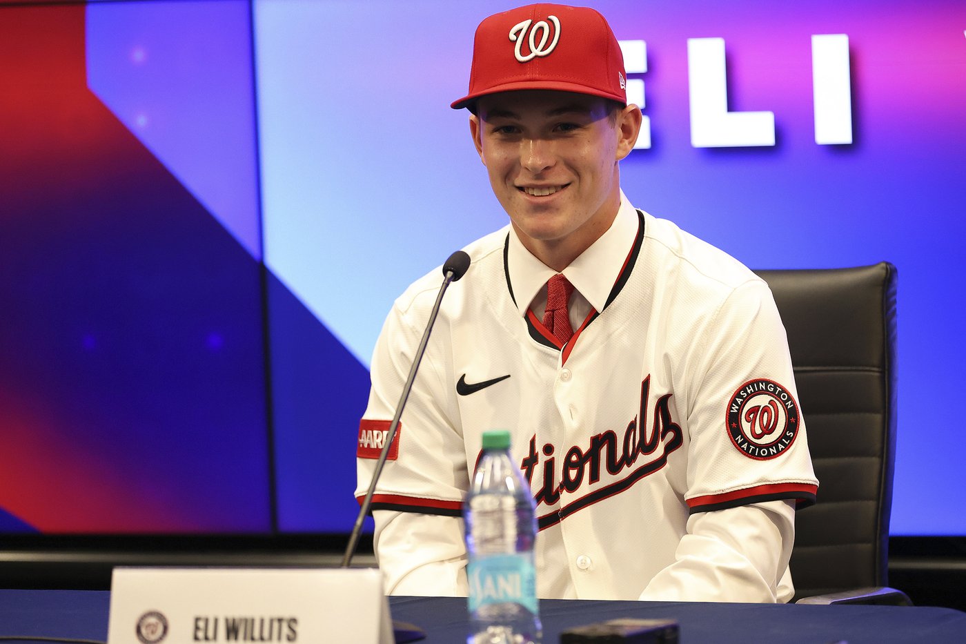17-year-old Eli Willits, No. 1 overall pick in MLB Draft, signs with Nationals | iNFOnews.ca 17-year-old Eli Willits, No. 1 overall pick in MLB Draft, signs with Nationals | iNFOnews.ca
