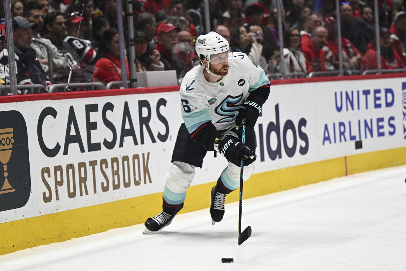 Shane Wright scores 2, Adam Larsson has goal and assist as Kraken beat Blackhawks 6-2 | iNFOnews.ca Shane Wright scores 2, Adam Larsson has goal and assist as Kraken beat Blackhawks 6-2 | iNFOnews.ca