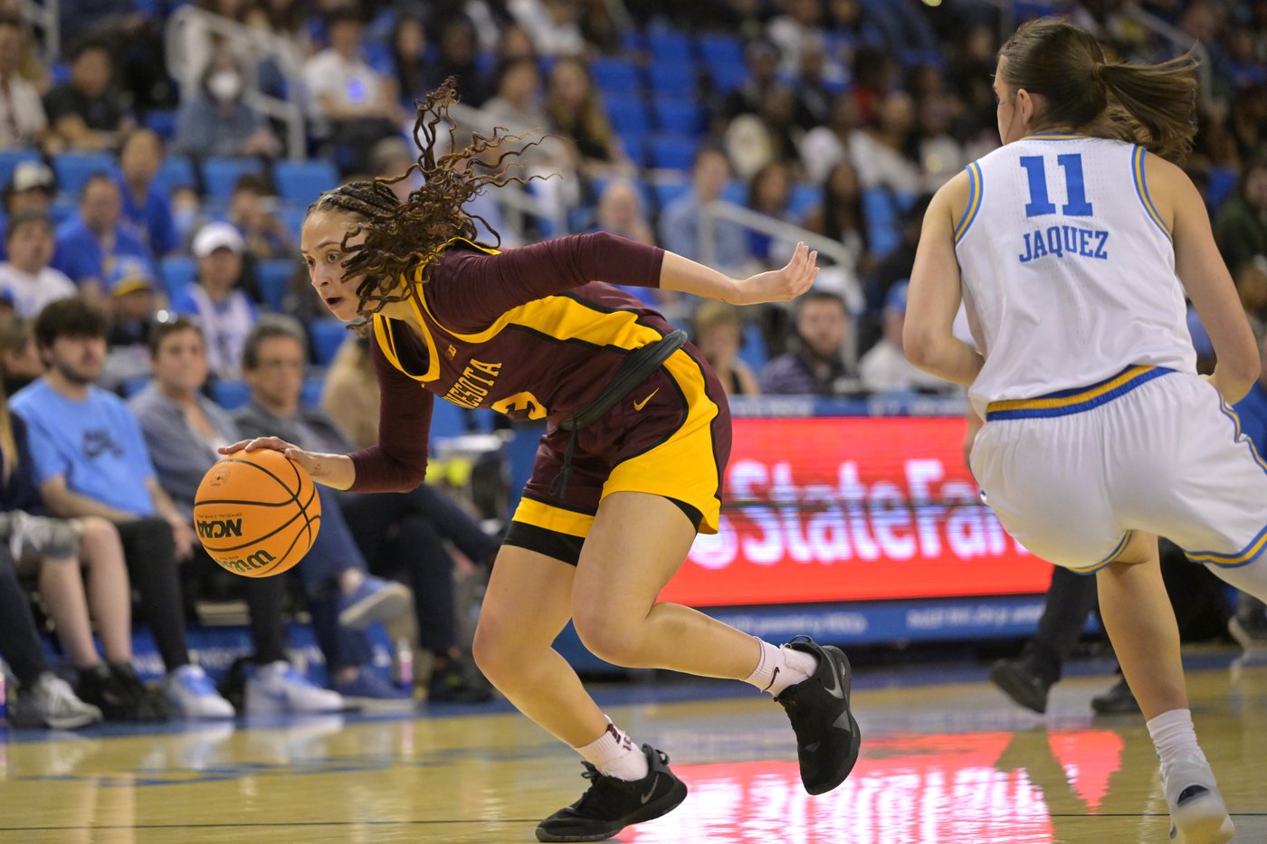 Aarnisalo, Rice help No. 1 UCLA remain unbeaten with 79-53 win over Minnesota | iNFOnews.ca