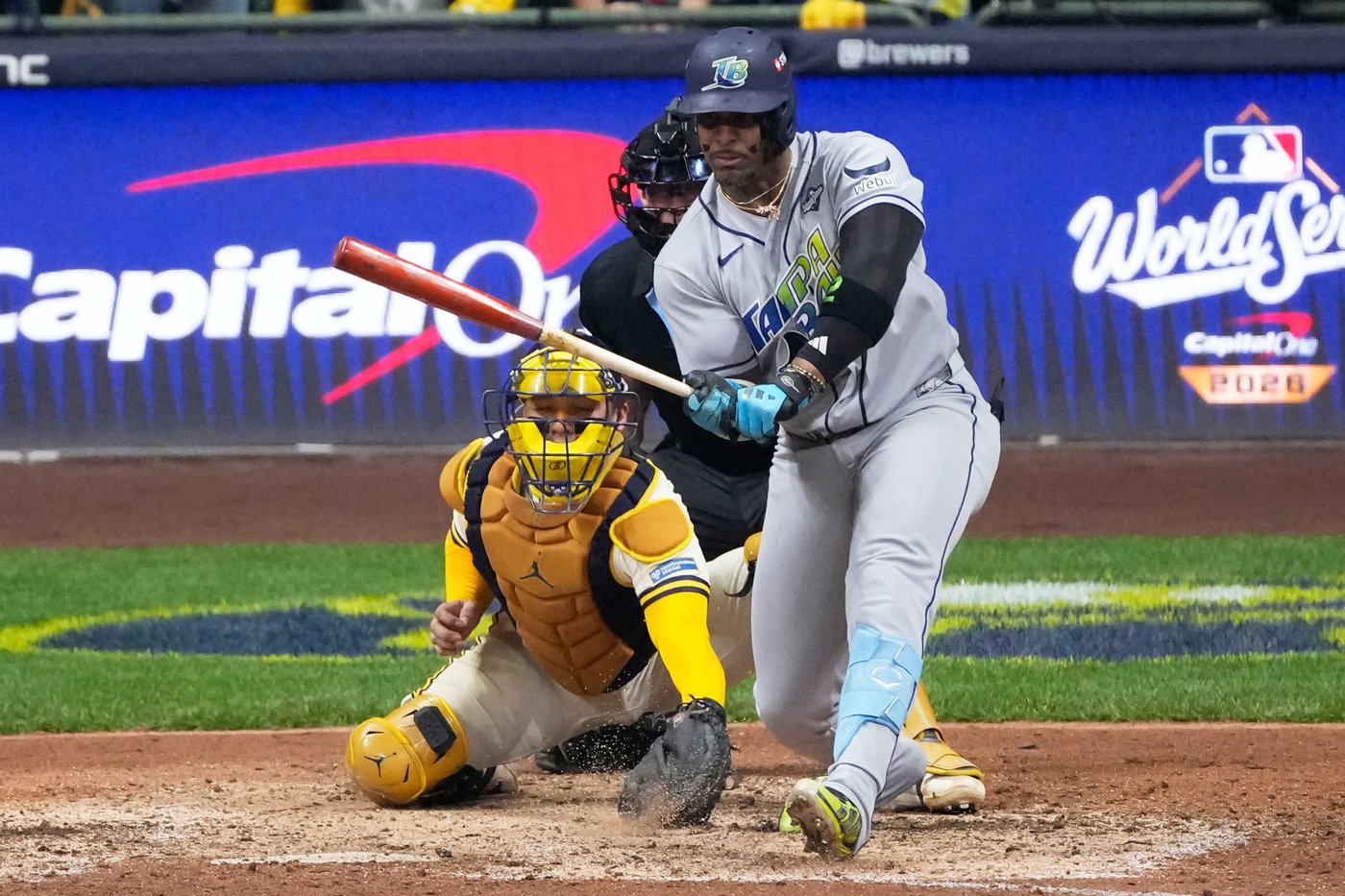 Sloppy Rays have made uncharacteristic mistakes to fall behind the Brewers 2-0 in the World Series | iNFOnews.ca Sloppy Rays have made uncharacteristic mistakes to fall behind the Brewers 2-0 in the World Series | iNFOnews.ca