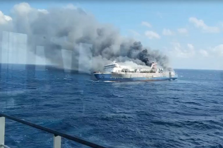 A blaze on an Indonesian passenger ferry leaves at least 5 dead and dozens missing | iNFOnews.ca
