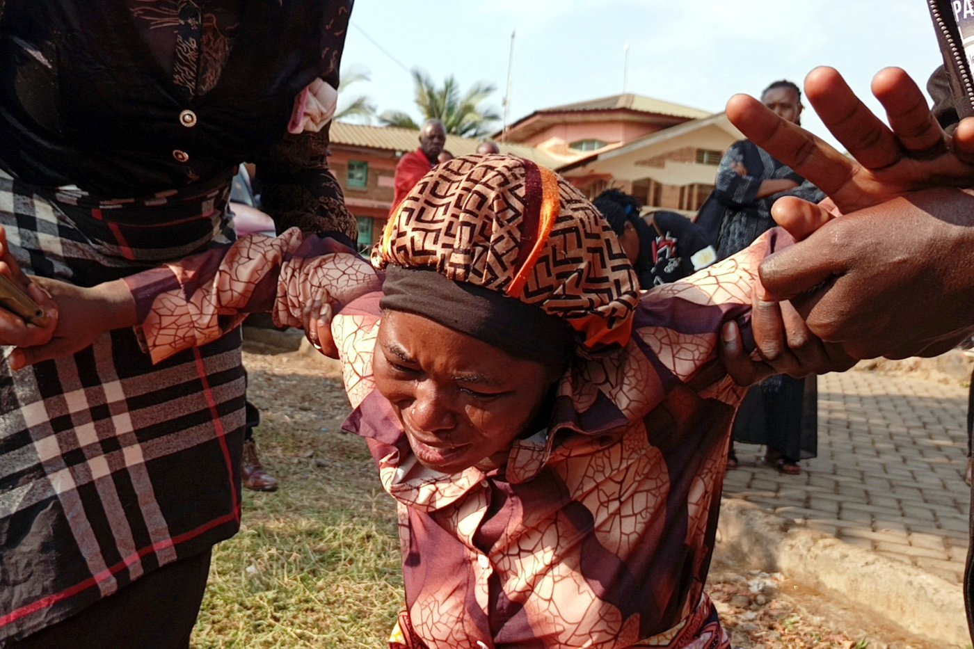 Hundreds gather in eastern Congo to mourn victims of school fires | iNFOnews.ca