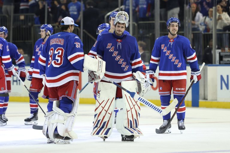 Shesterkin makes Rangers history with a goalie goal in a 5-1 win over Lightning | iNFOnews.ca
