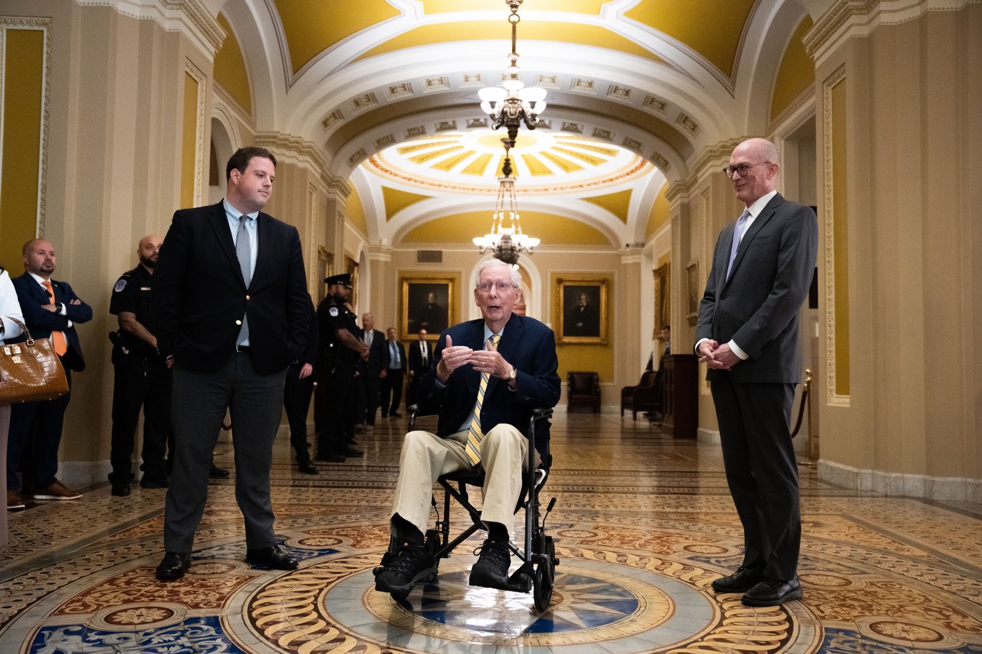 McConnell returns to the Senate for the first time since his June hospitalization | iNFOnews.ca