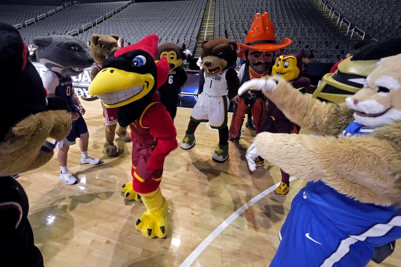 Despite four new teams, the Big 12 women's basketball title could be decided by some familiar faces | iNFOnews.ca