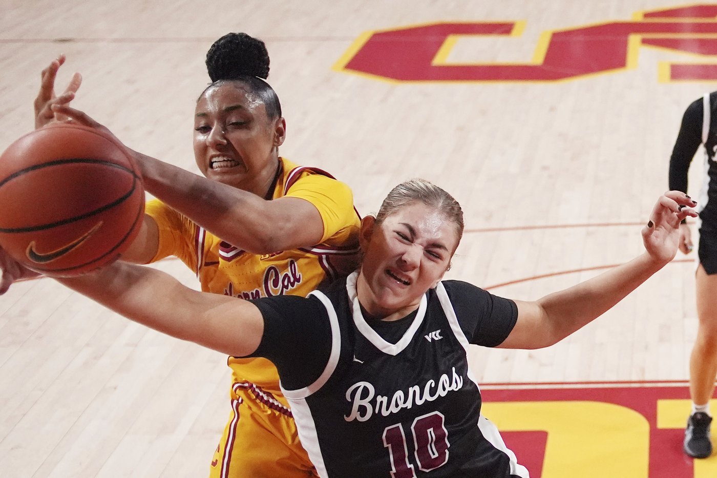 USC's JuJu Watkins reaches 1,000 points in 2 fewer games than Caitlin Clark | iNFOnews.ca USC's JuJu Watkins reaches 1,000 points in 2 fewer games than Caitlin Clark | iNFOnews.ca