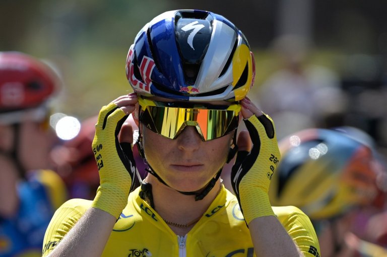 Demi Vollering defends the race leader's yellow jersey on final stage of the Women's Tour de France | iNFOnews.ca