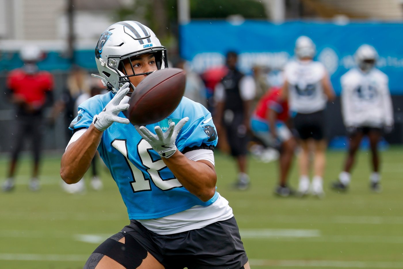 Panthers and wide receiver Jalen Coker agree on $35M contract extension, AP source says | iNFOnews.ca