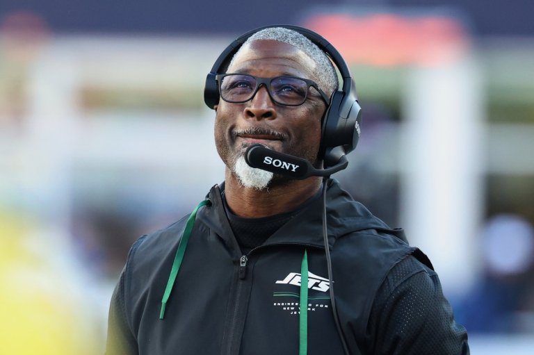Jets must fix their alarming 2-minute execution issues after they flare up again in loss to Patriots | iNFOnews.ca