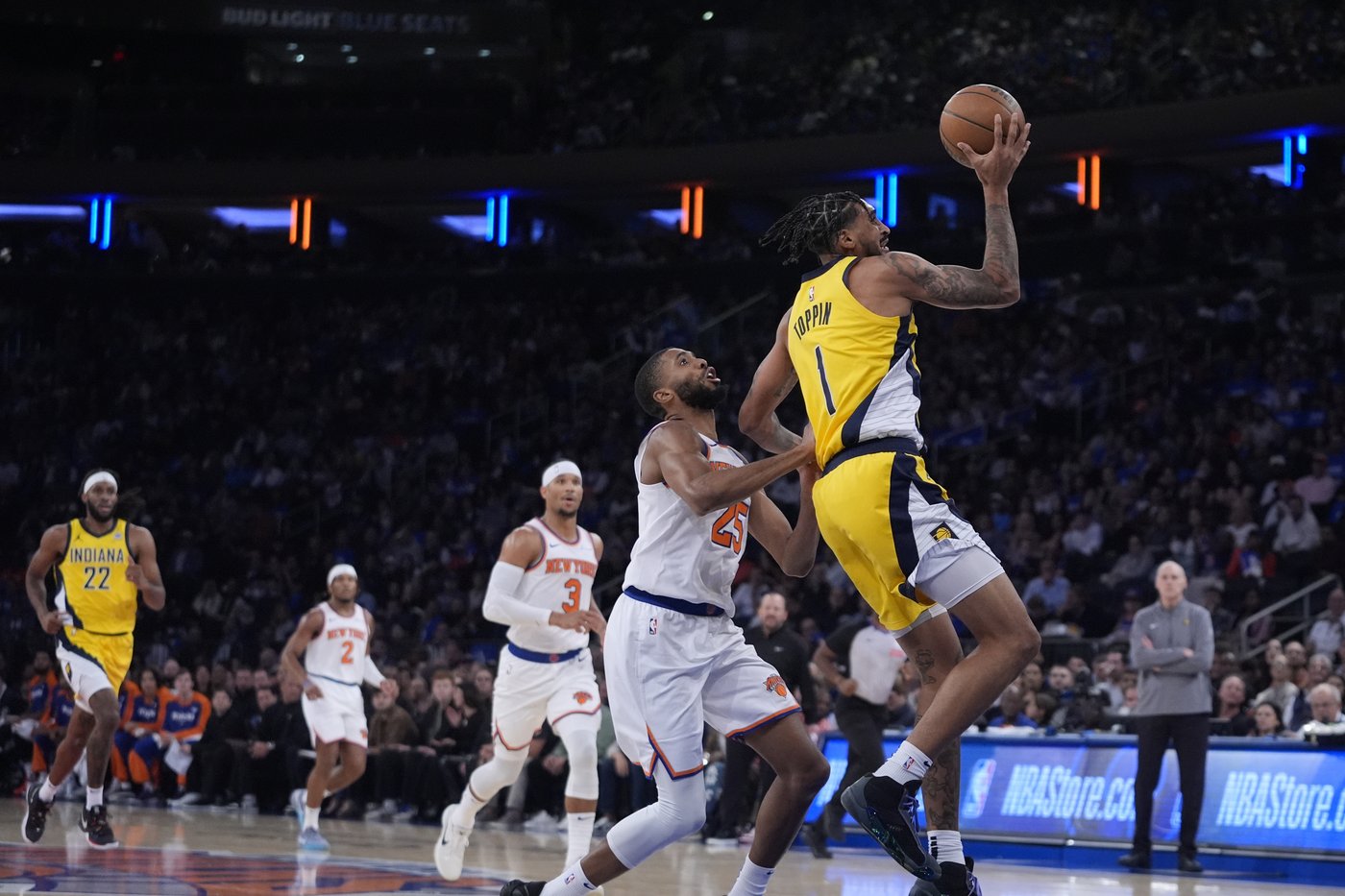 Towns, Brunson help Knicks roll to a 123-98 victory over the Pacers in their home opener | iNFOnews.ca