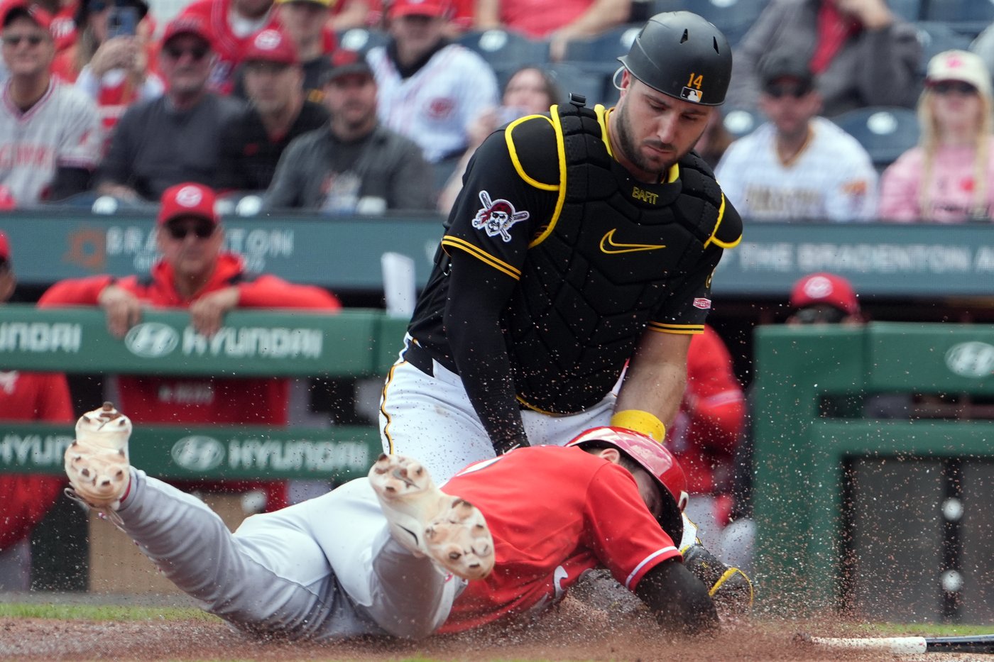 Cruz delivers go-ahead hit in the 8th as Pirates top Reds 1-0 to complete a 3-game sweep | iNFOnews.ca Cruz delivers go-ahead hit in the 8th as Pirates top Reds 1-0 to complete a 3-game sweep | iNFOnews.ca